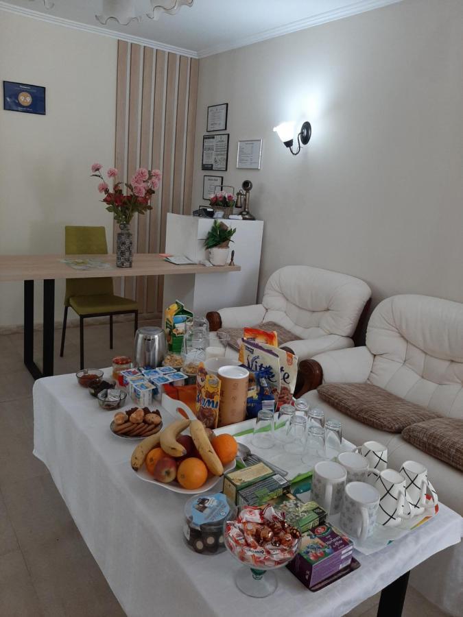 Alexander House Hotel Déva Kültér fotó
