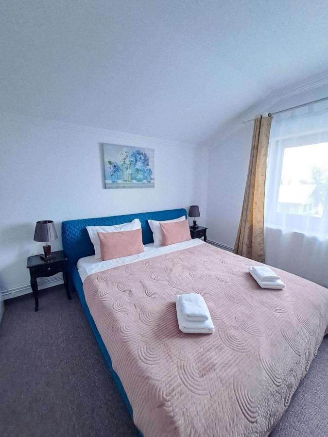 Alexander House Hotel Déva Kültér fotó
