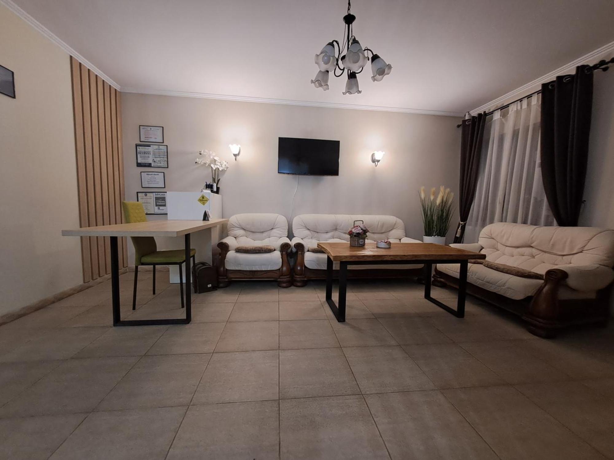 Alexander House Hotel Déva Kültér fotó