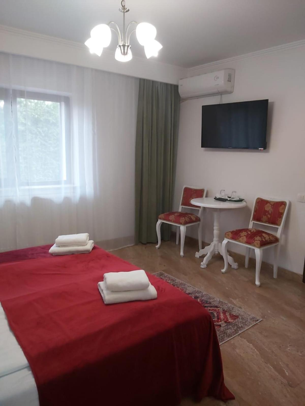 Alexander House Hotel Déva Kültér fotó