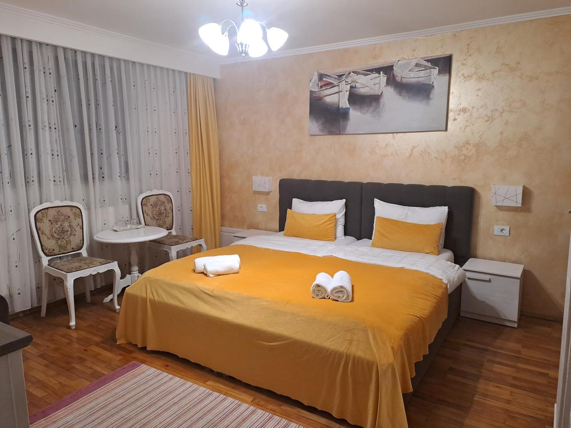 Alexander House Hotel Déva Kültér fotó