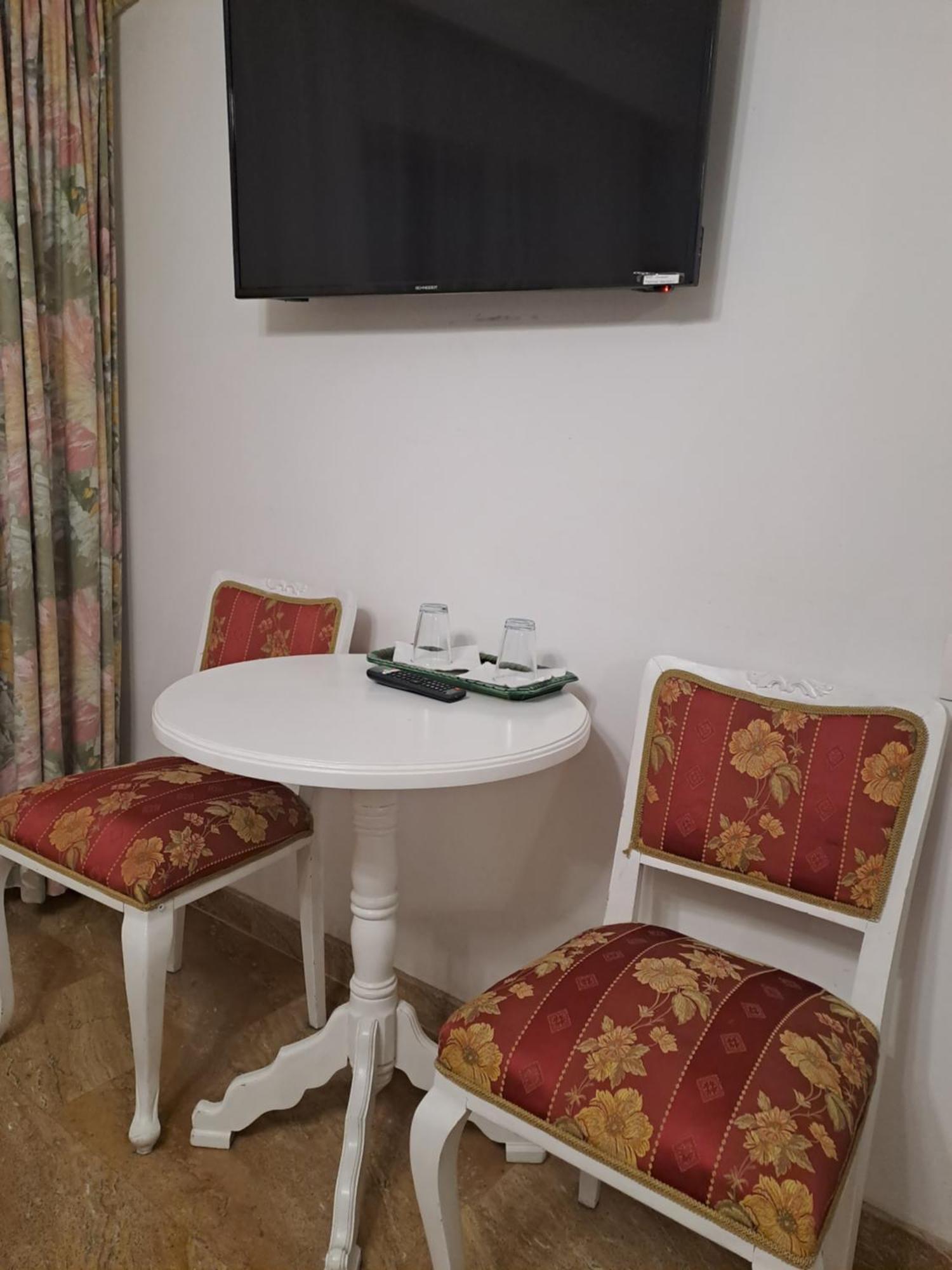 Alexander House Hotel Déva Kültér fotó